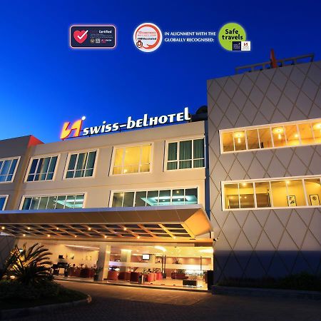 Swiss-Belhotel Kendari Exterior foto